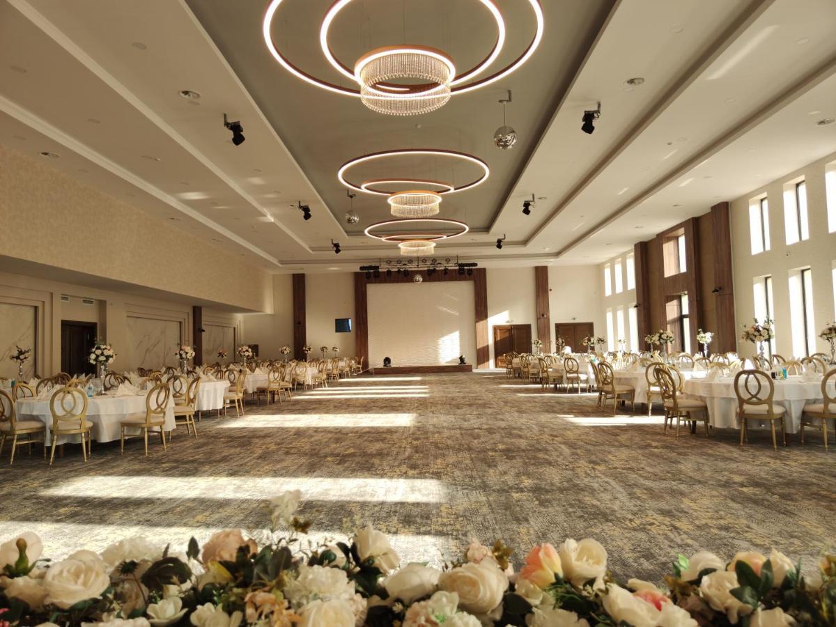 Glorius Hotel فيليس المظهر الخارجي الصورة