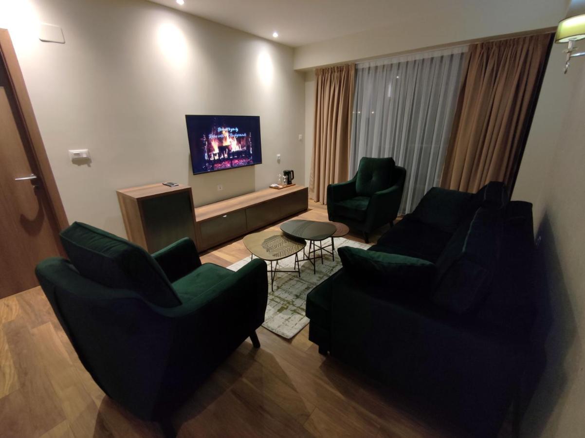 Glorius Hotel فيليس المظهر الخارجي الصورة